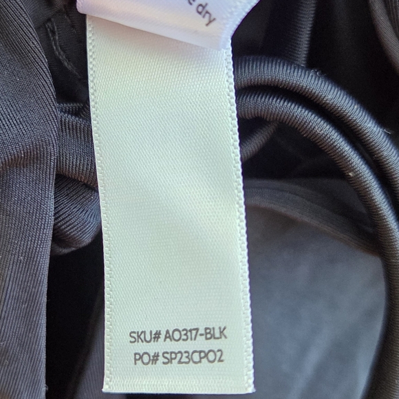 Andie Swim The Fiji One Piece in Black Large Tall - Picture 8 of 9